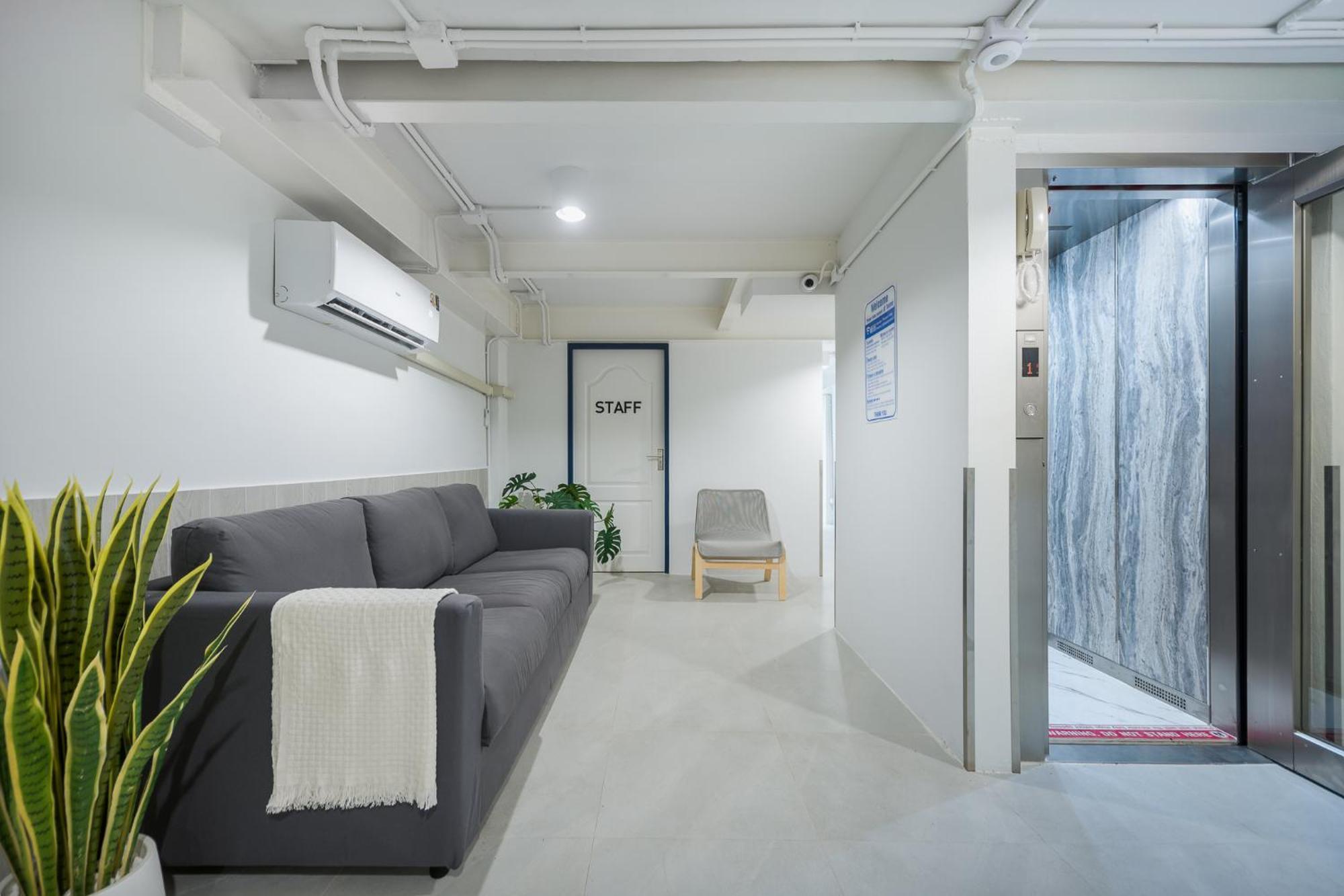 Platinum Premium Deluxe Apartments Bangkok Exterior photo